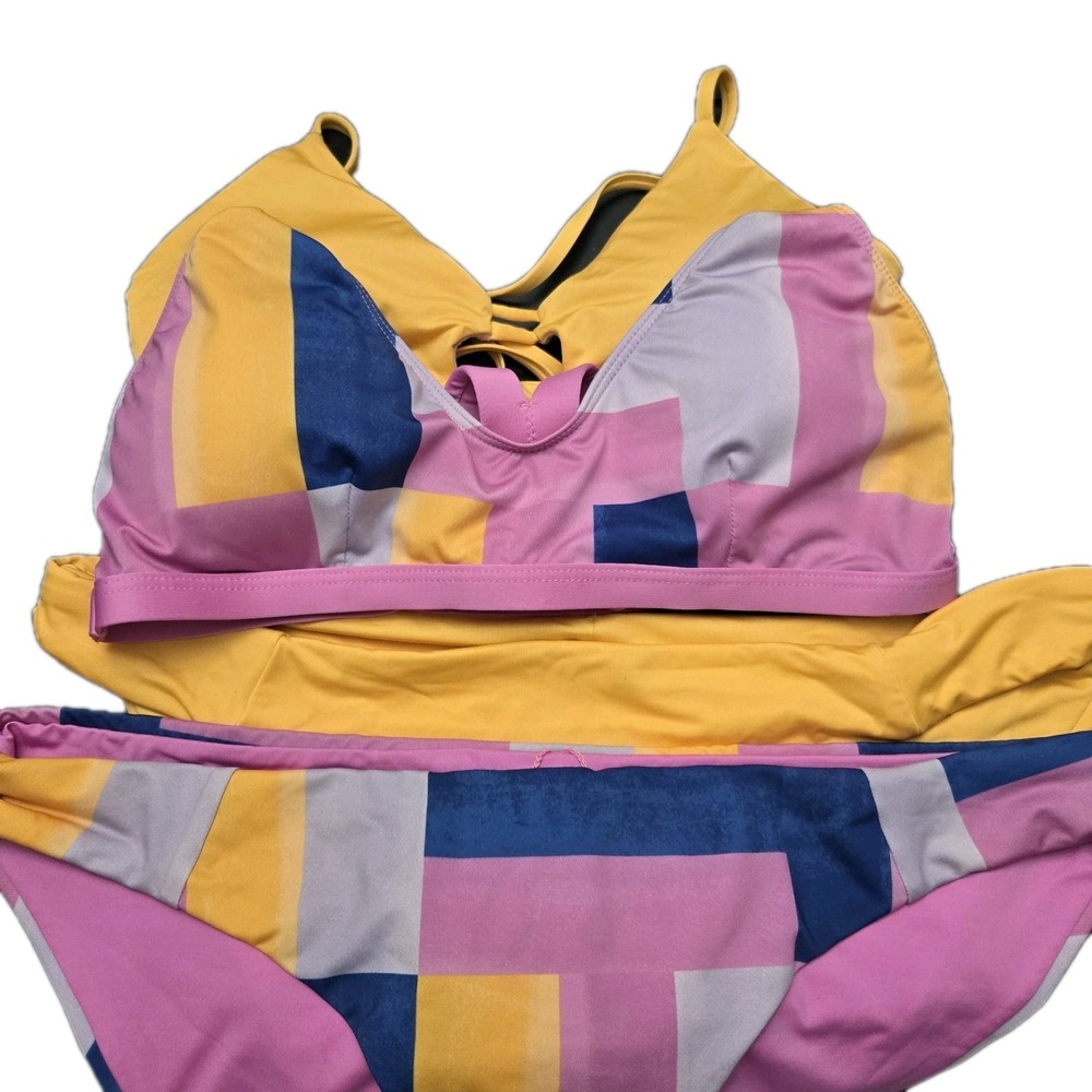 4 Pcs Of‎ Patagonia Swimwear Focal Point Bottom Turn Med Tops Large Bottoms
